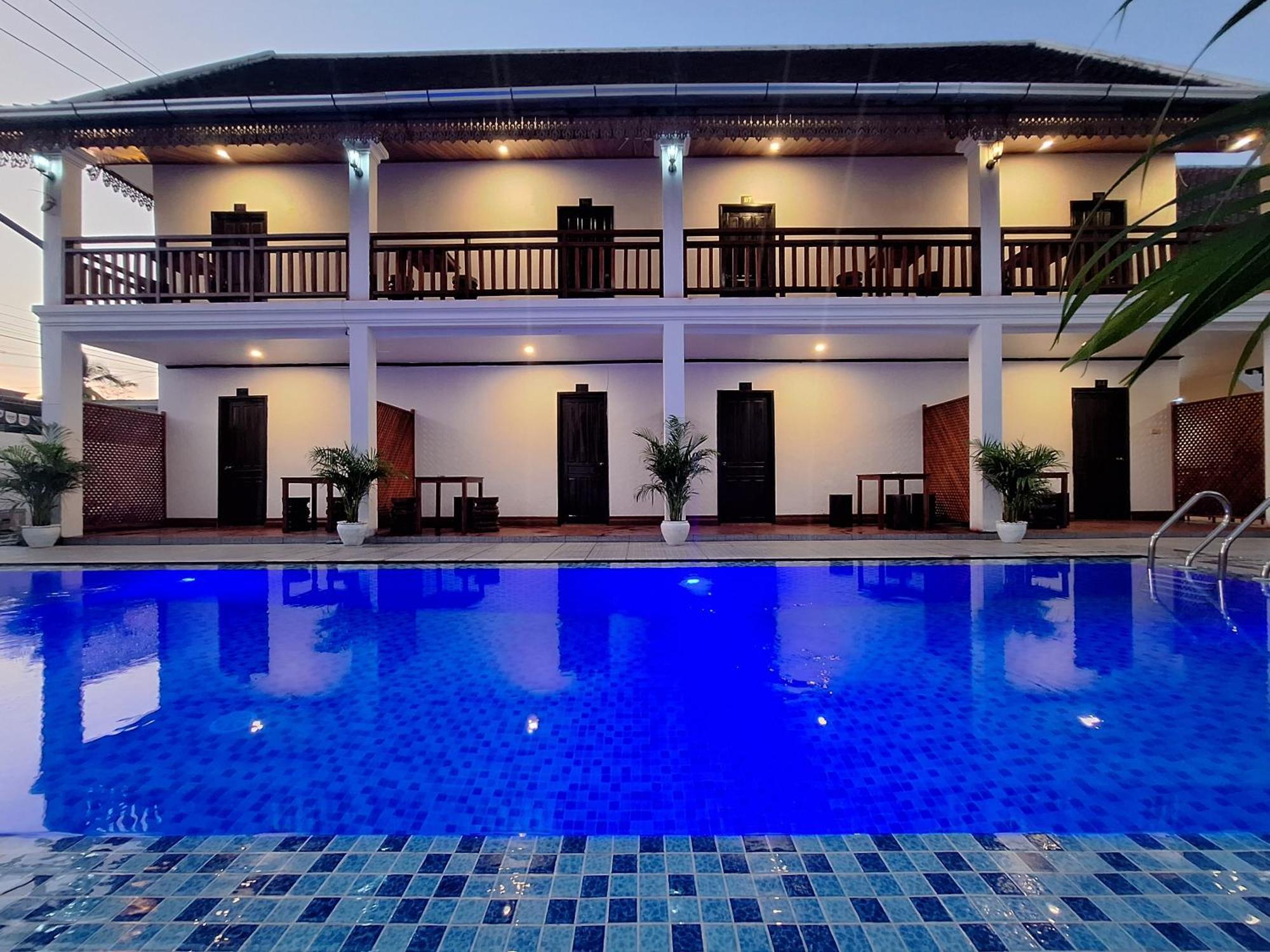 Luang Prabang Pavilion Hotel & Travel Экстерьер фото
