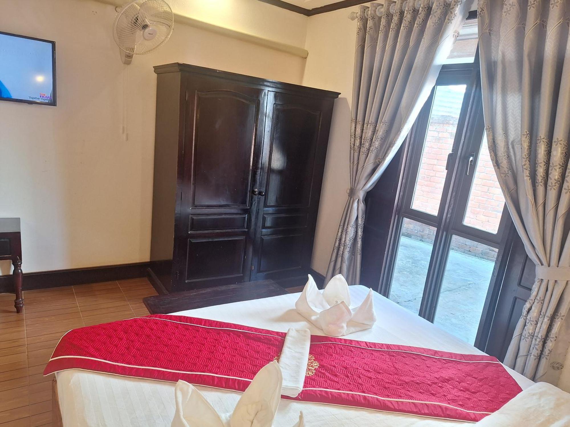 Luang Prabang Pavilion Hotel & Travel Экстерьер фото
